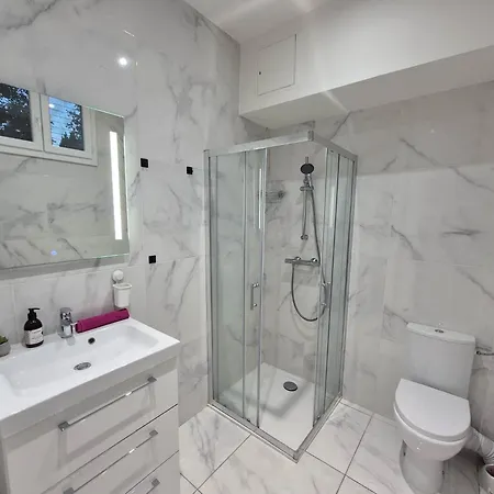 Rénové Au Centre Apartamento