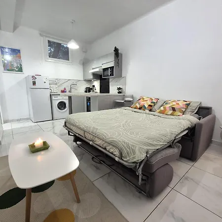 Renove Au Centre * Νίκαια